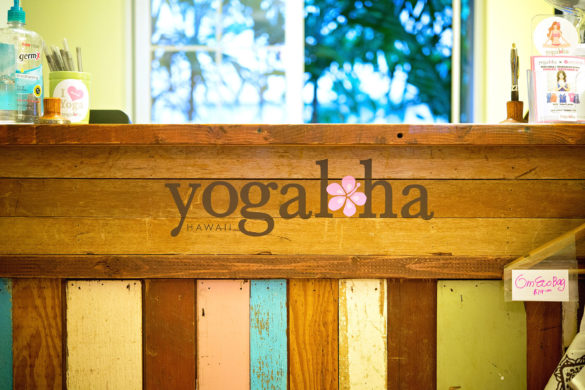 Yogaloha Hawaii logo